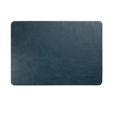 The Helm | Adventure Guide Macbook Air/Pro Cover
