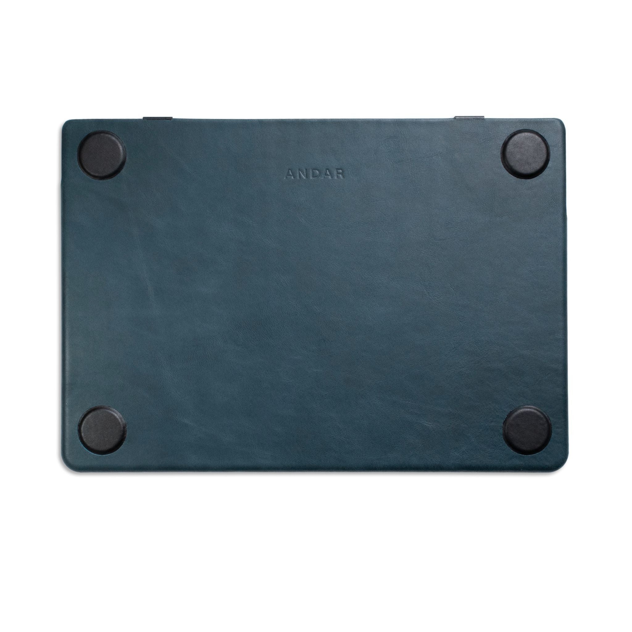 The Helm | Adventure Guide Macbook Air/Pro Cover