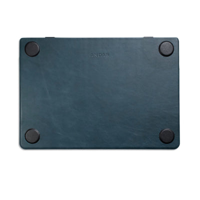 The Helm | Adventure Guide Macbook Air/Pro Cover