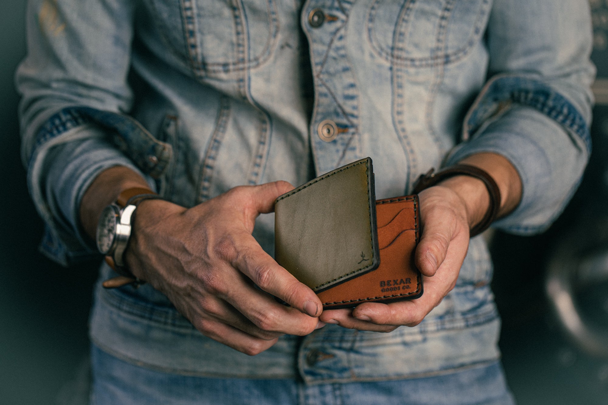 Classic 4 Bifold // Woodland