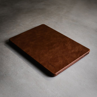 The Helm | Adventure Guide Macbook Air/Pro Cover