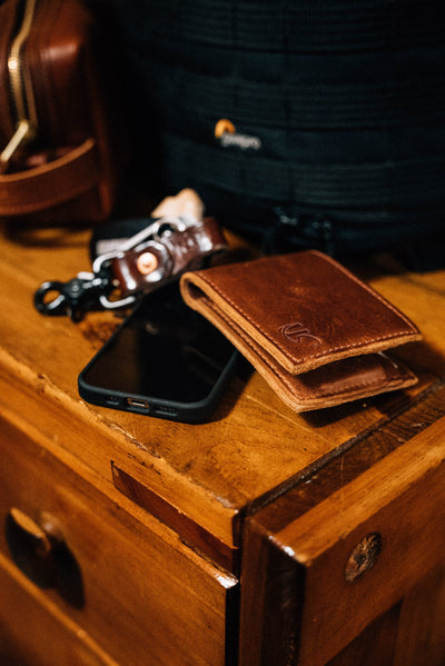 Bifold Wallet – Classic Full-Grain Leather Wallet