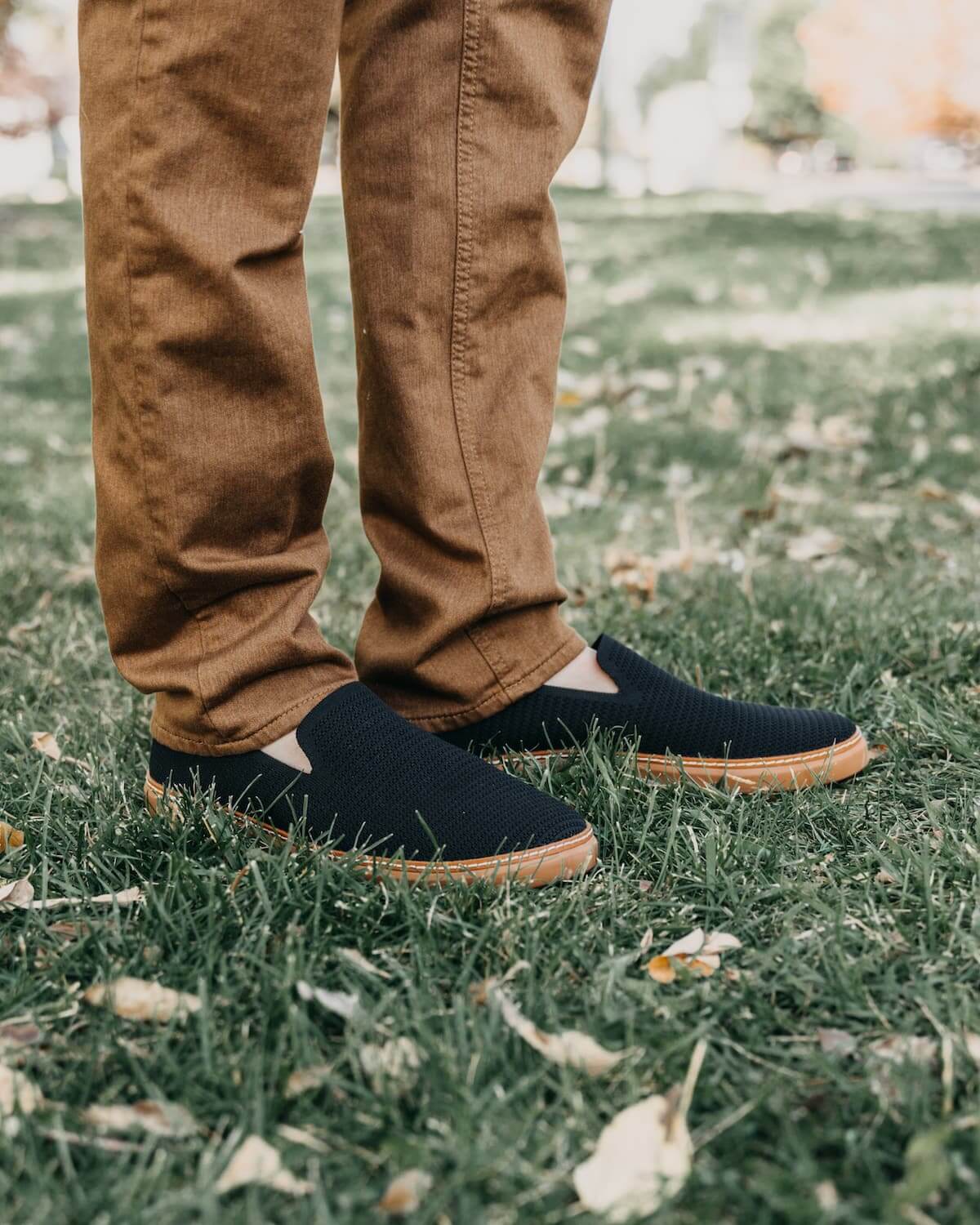 Grounding Slip-On Shoes • Black & Cognac Bamboo Knit