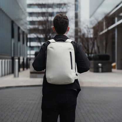 The Commuter Backpack - Desert Sand