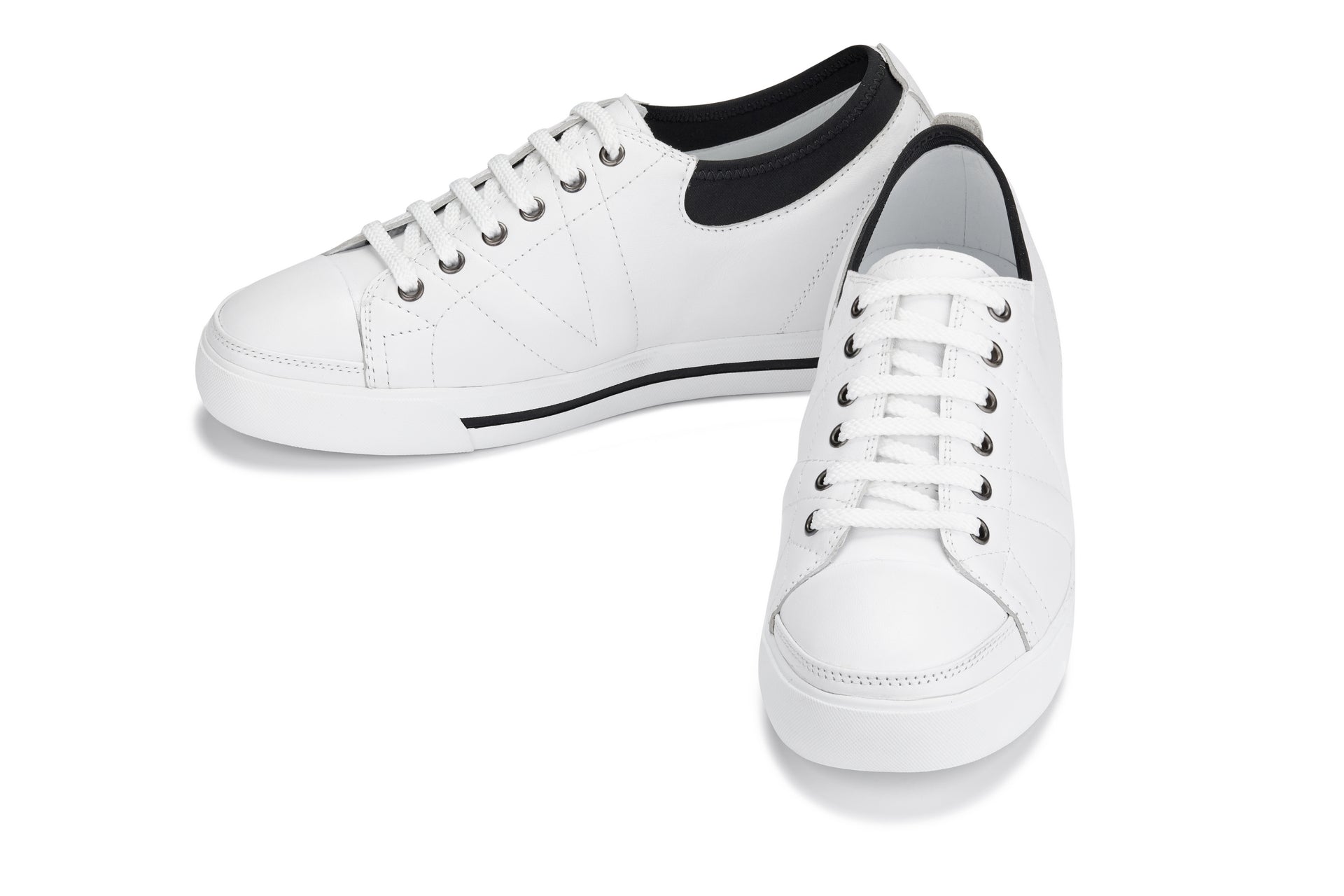 D8171 - 2.4 Inches Taller (White/Black) - Men's Sneakers