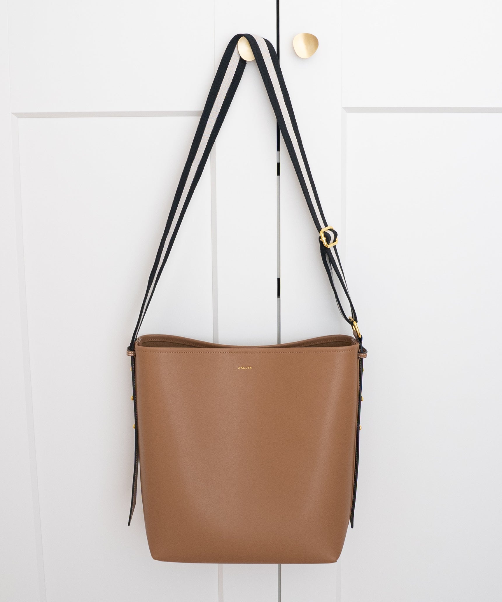 Jolina Bucket Tote