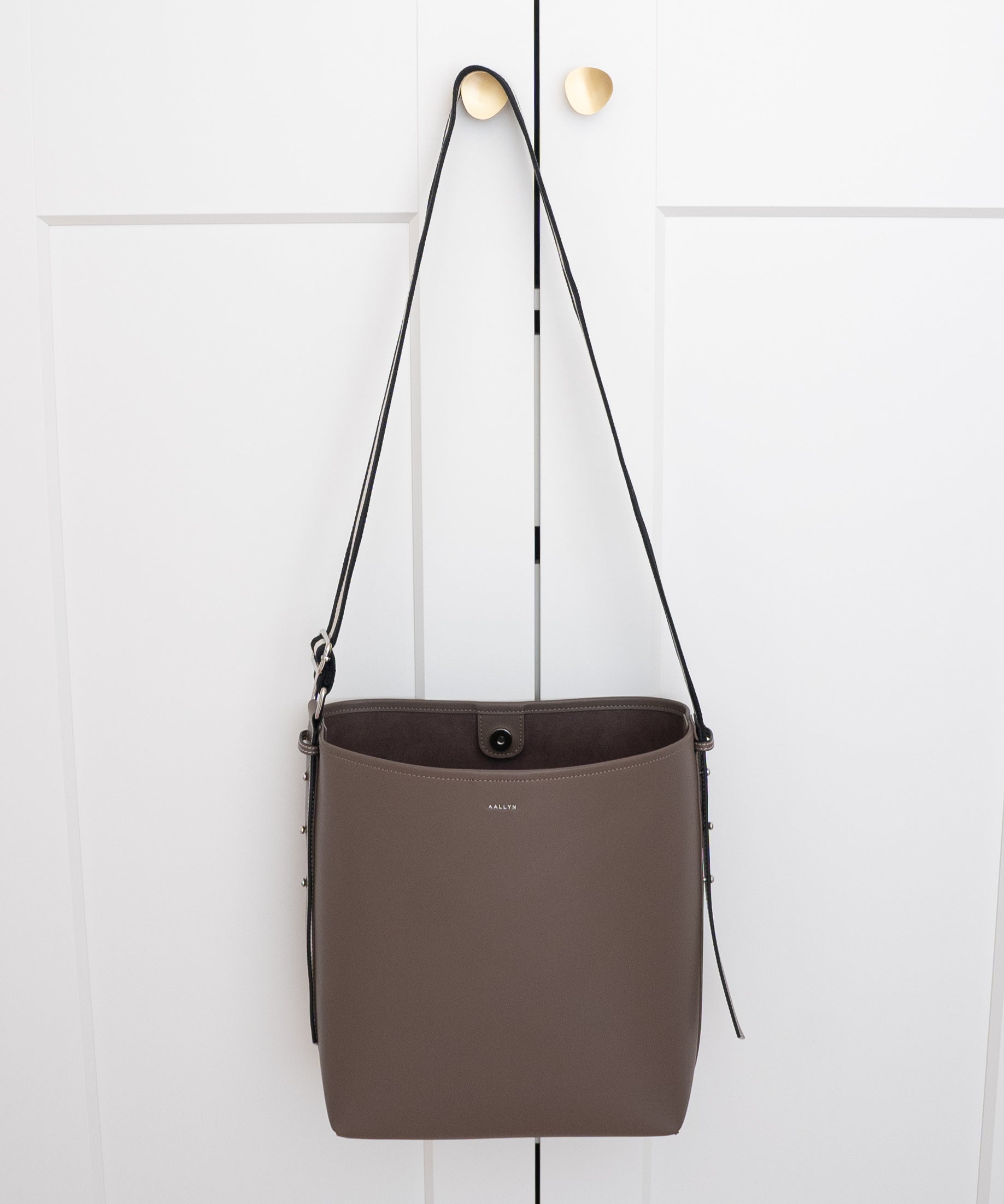 Jolina Bucket Tote