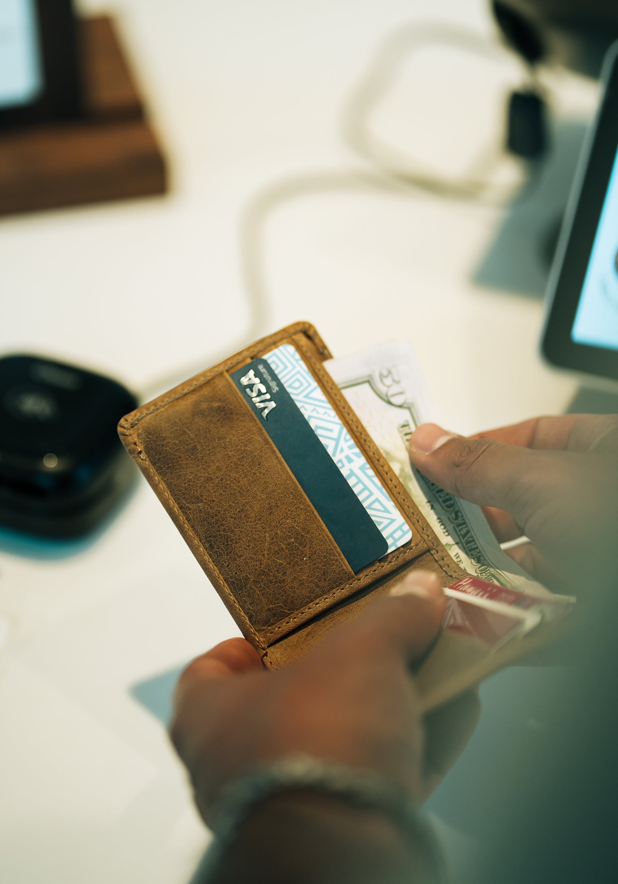 Kailua Men's Bifold Wallet