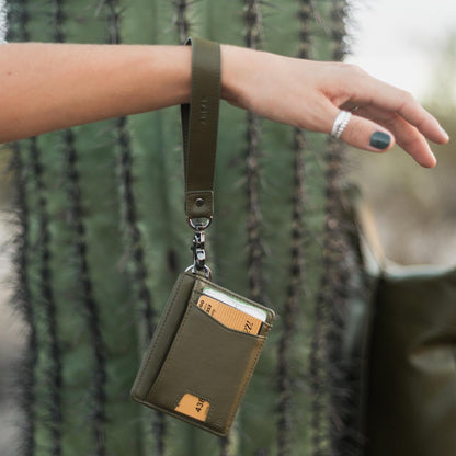 The Denner Slim RFID Leather Wallet