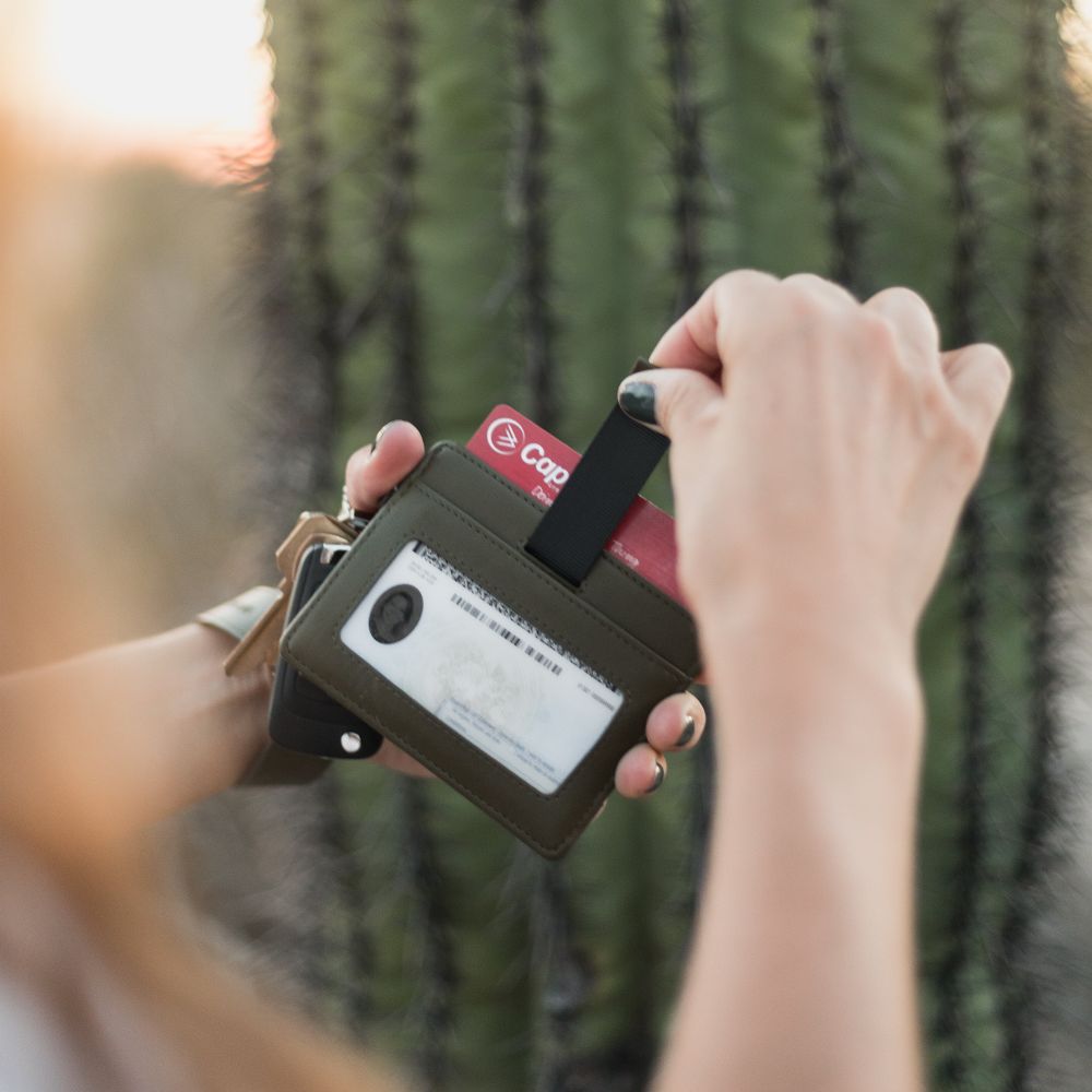 The Denner Slim RFID Leather Wallet