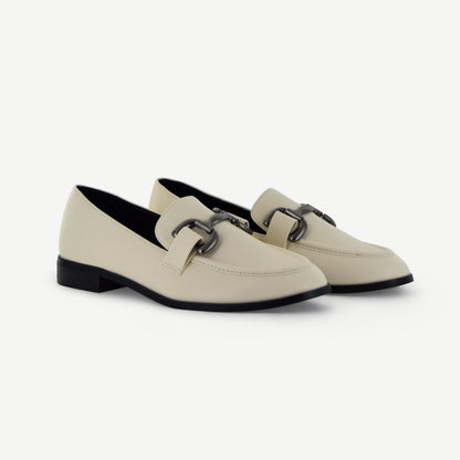 Georgina: Classic Loafer - Ecru