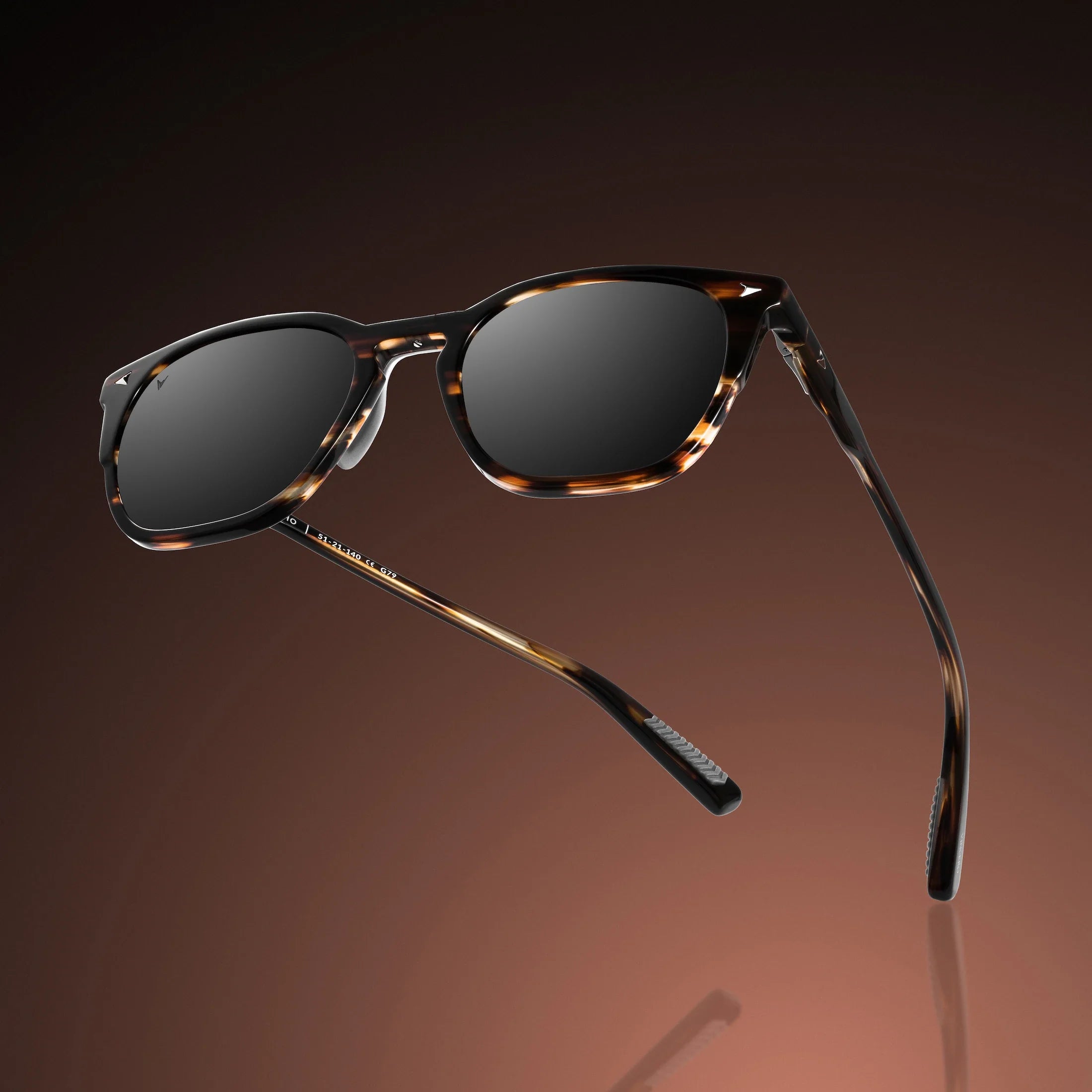 The Echo Sunglasses - Brown Horn