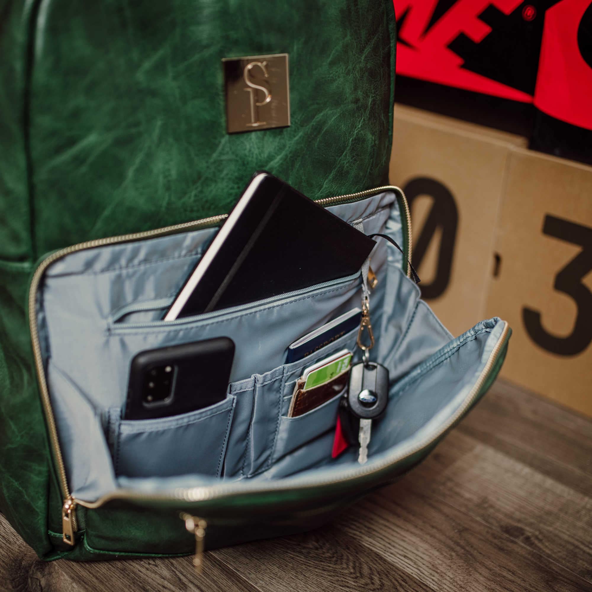 Emerald Green Leather Commuter Bag (XL Design)