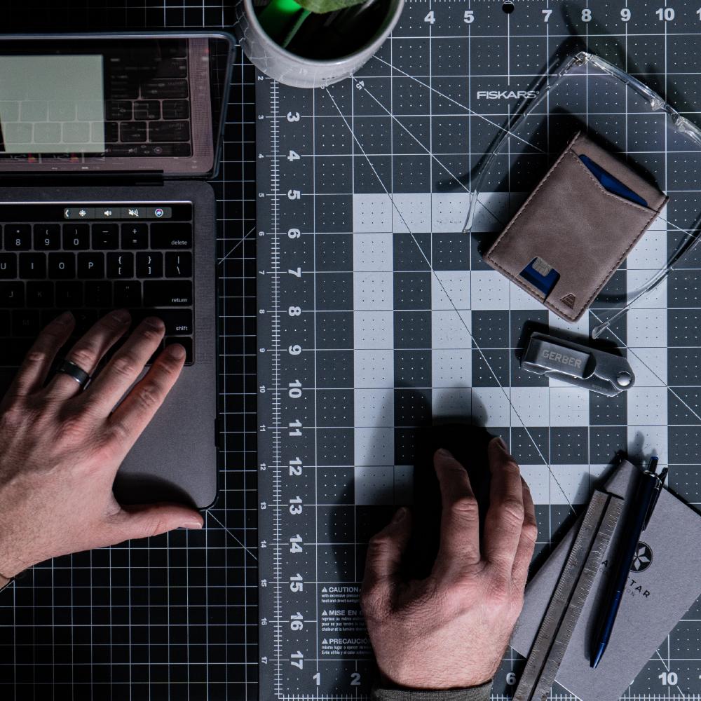 The Apollo – Men's Slim RFID Bifold Wallet