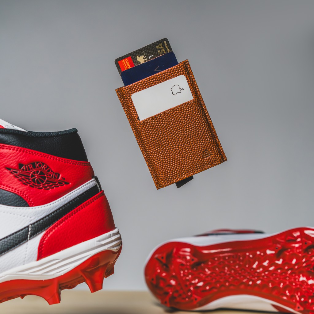 The Pilot – Men's RFID Aluminum Card Wallet