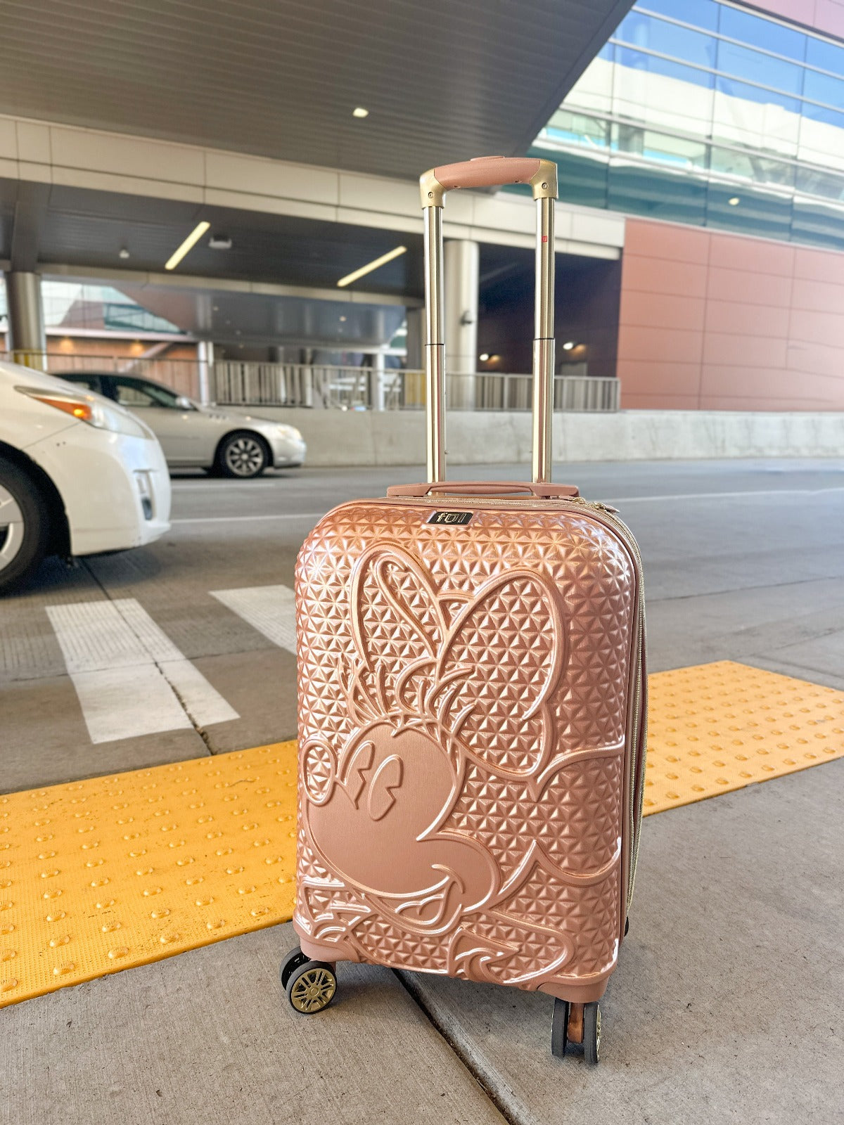 Disney Minnie Mouse FŪL 30" Luggage Spinner Rose Gold