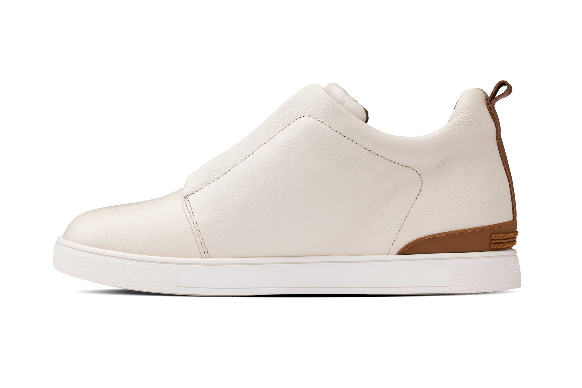 J1933 - 2.6 Inches Taller (Off-White) - Slip-On Men's Snoafers