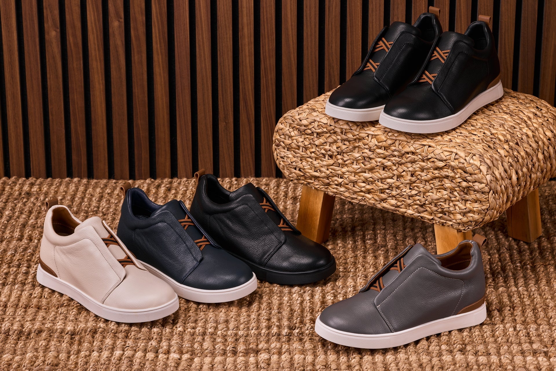 J1931  - 2.6 Inches Taller (Black / Black Sole) - Slip-On Men's Snoafers