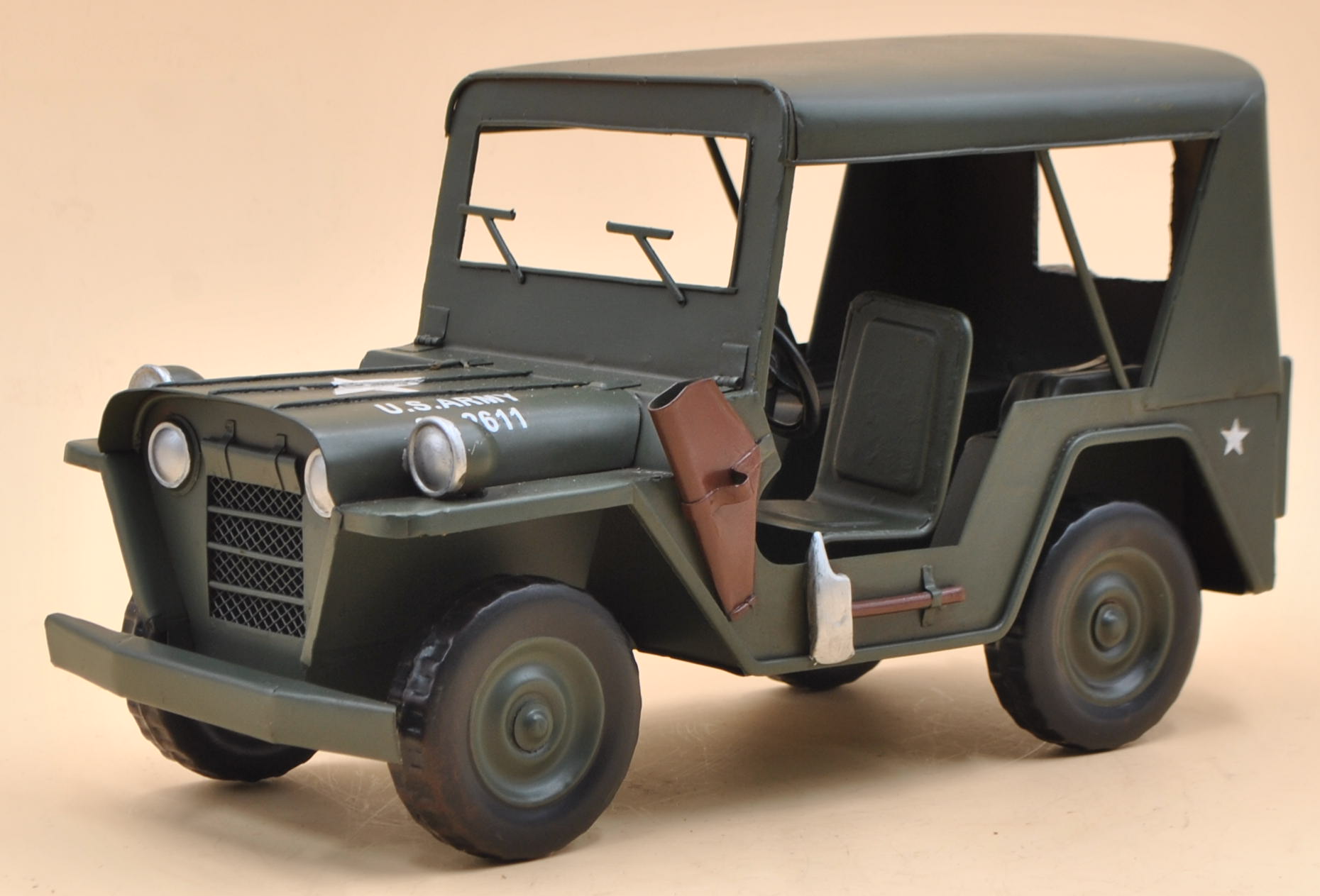 Retro Antique Military Jeep Model (1941 Army Jeep 1:12-scale) Handcrafted Artwork