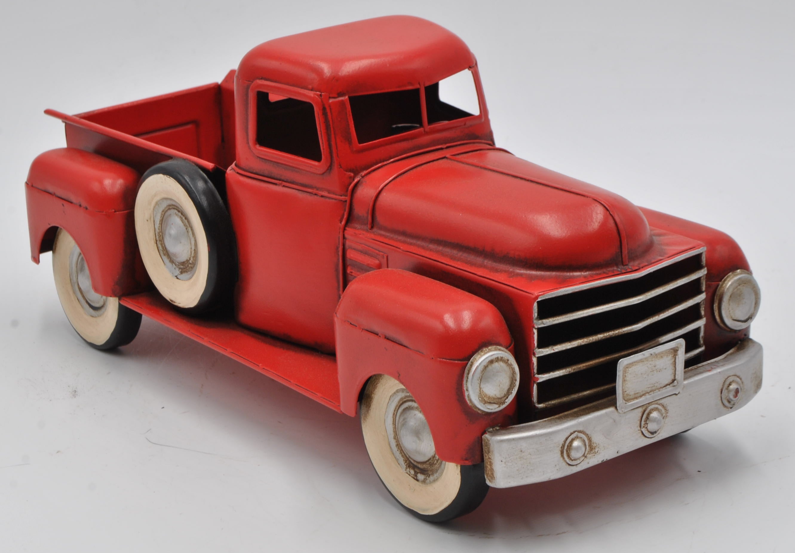 Handmade vintage metal Red truck model with Spare Tire for home decoration