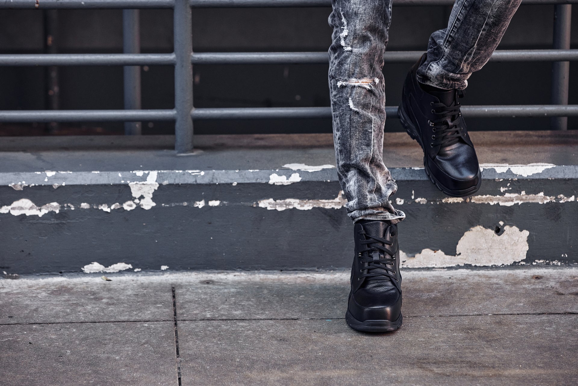 K107216 - Lightweight Hiking-Boot-Style Elevator Men's Shoes - 5.2 Inches