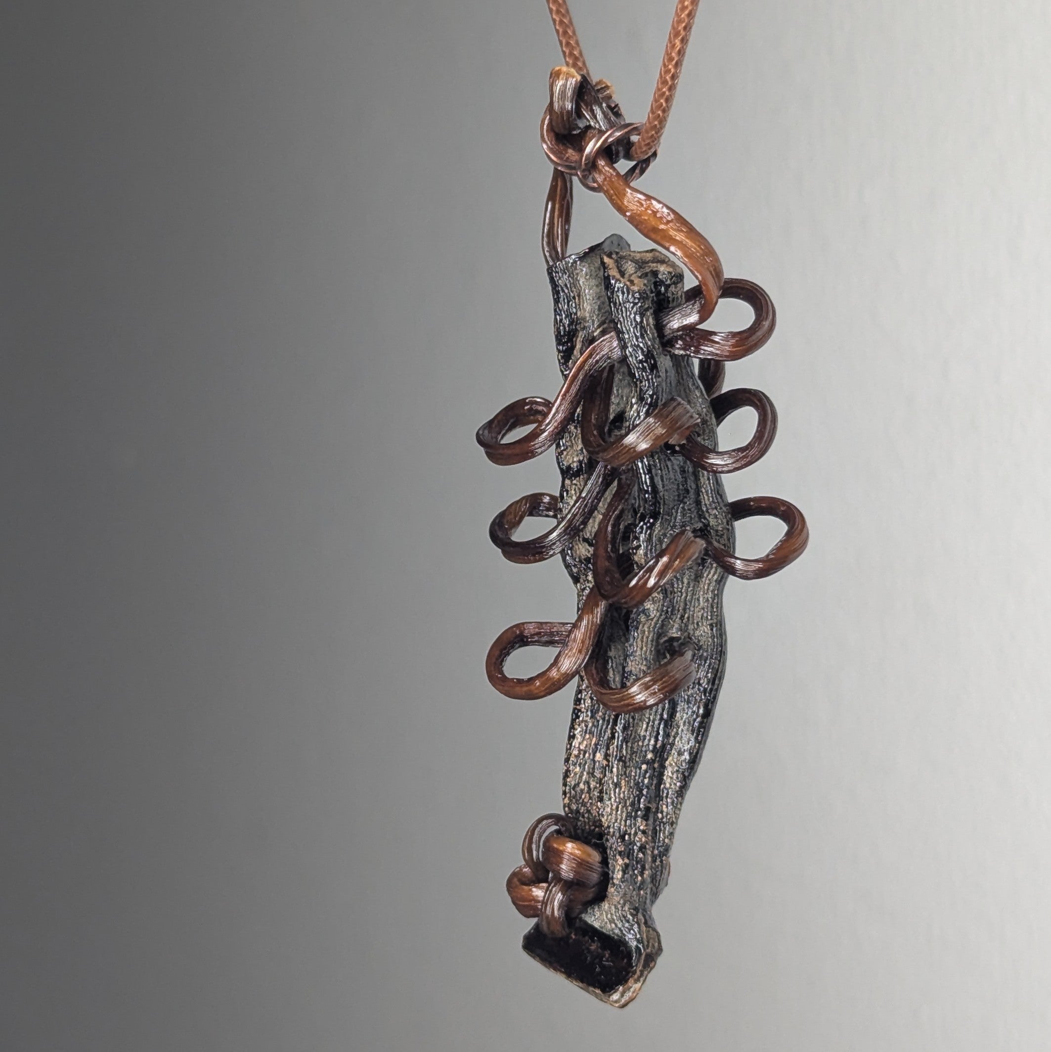 Laminida Pendant Necklace