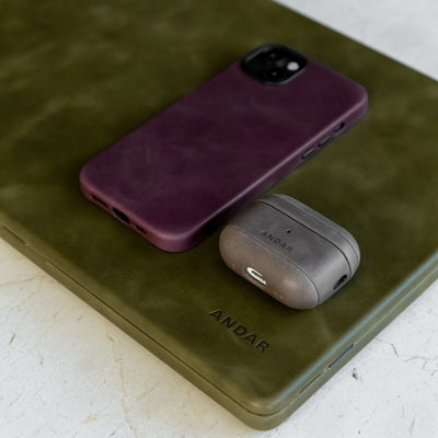 The Helm | Adventure Guide Macbook Air/Pro Cover