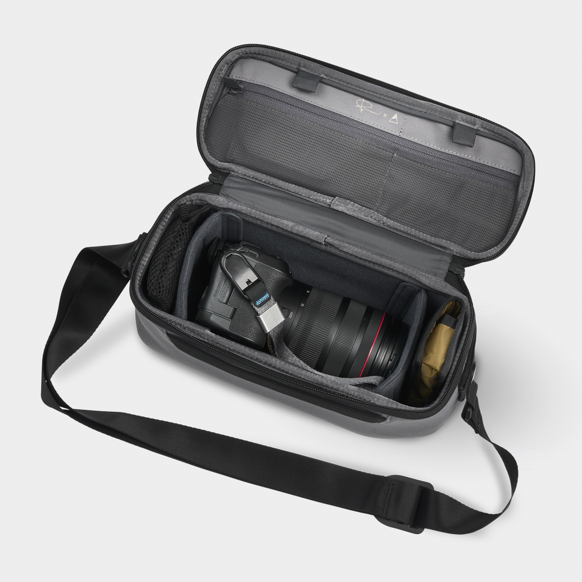 Luma Camera Sling 9L