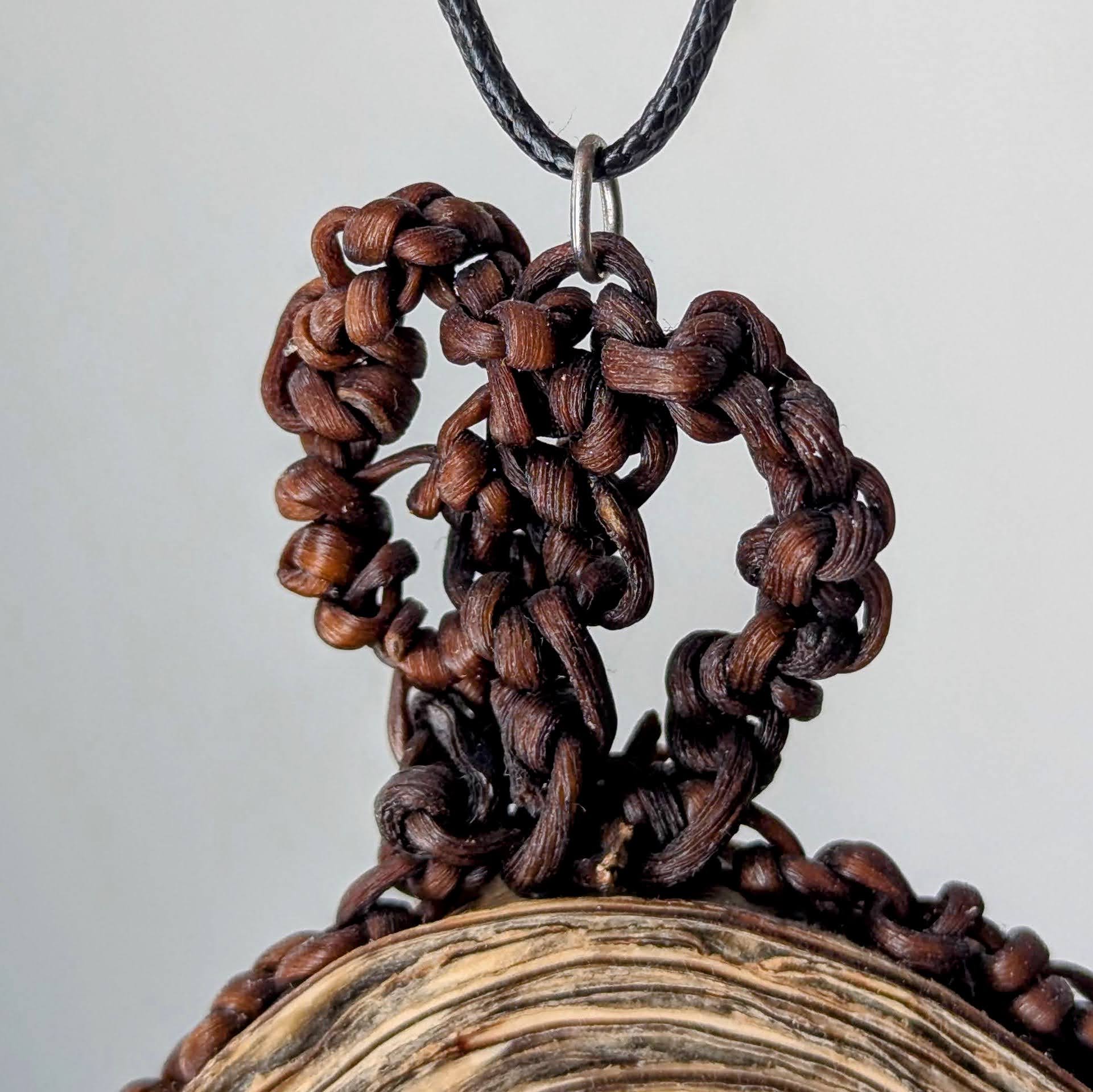 Ascorythrix Pendant Necklace