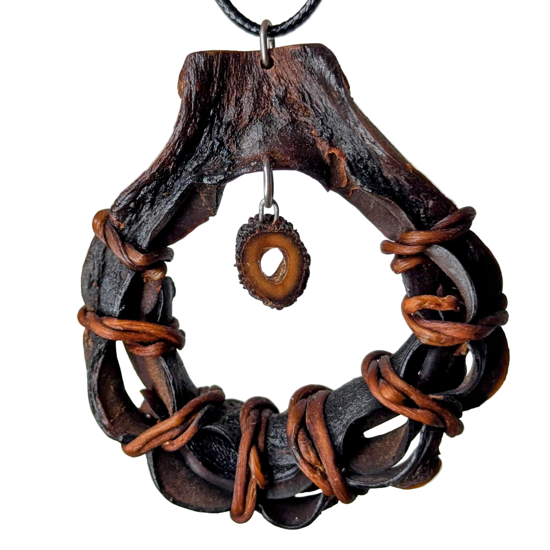 Sarcolaria Pendant Necklace