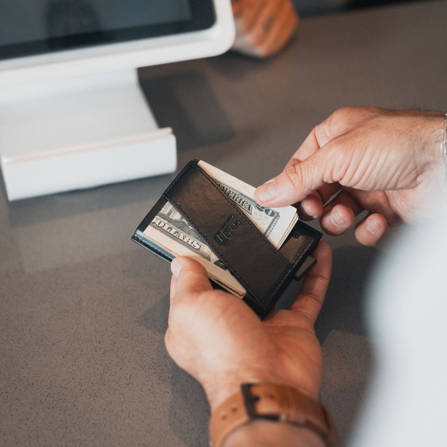 The Pilot – Men's RFID Aluminum Card Wallet