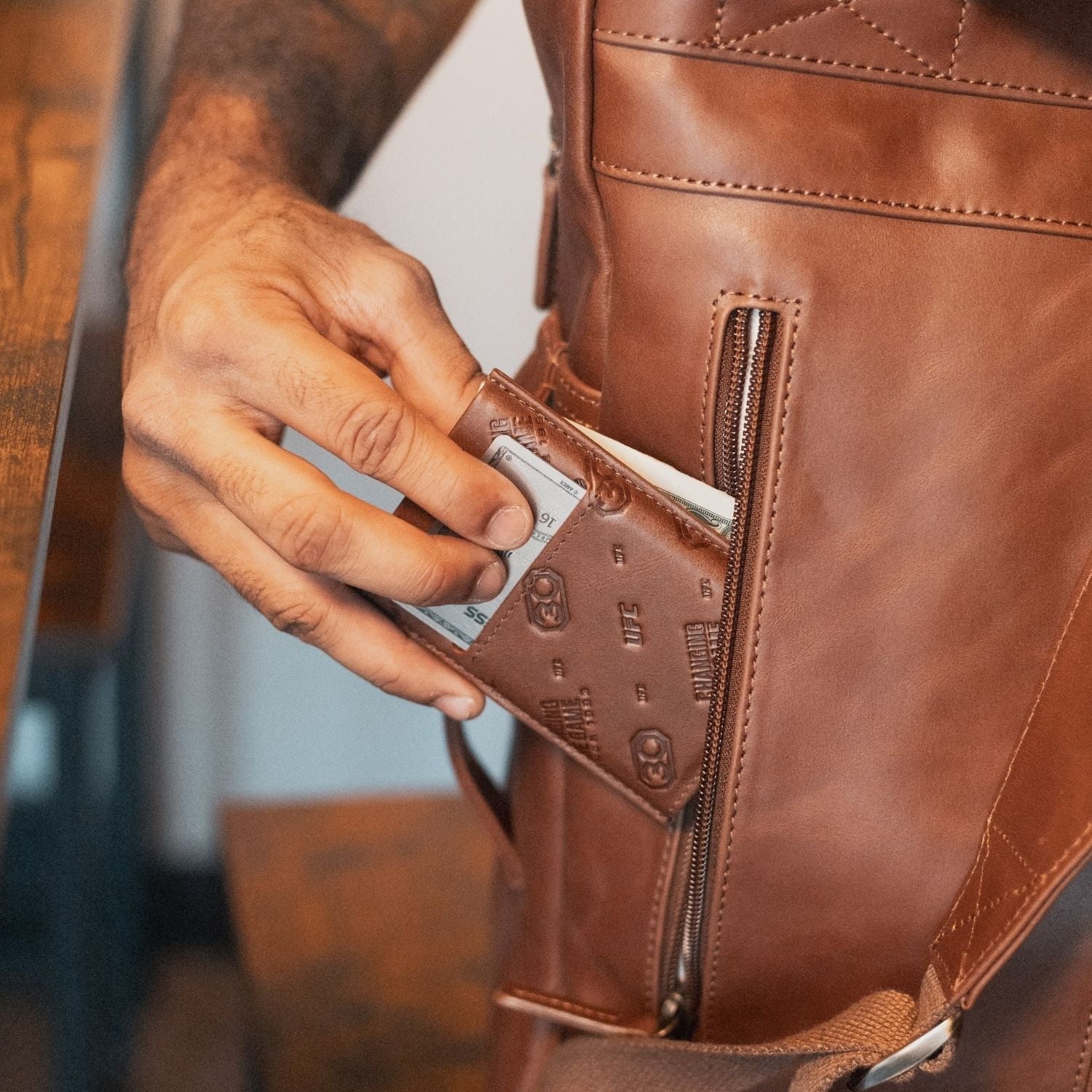 The Pilot – Men's RFID Aluminum Card Wallet