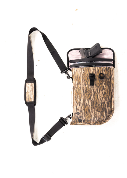 Mossy Oak - Auto-Sealing, Waterproof, Floating, Scent Proof Universal Utility Dry Bag