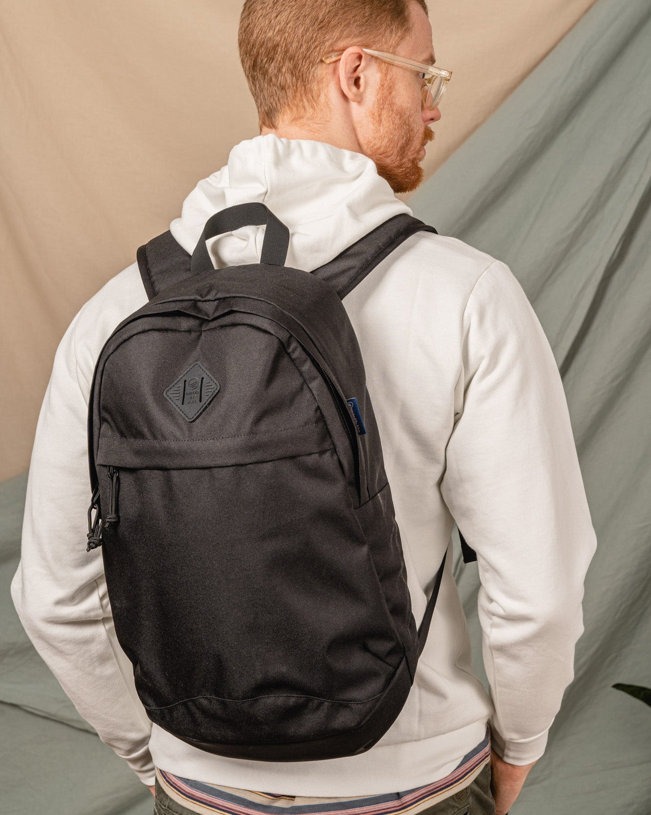 (R)evolution™ 15L Commuter Backpack