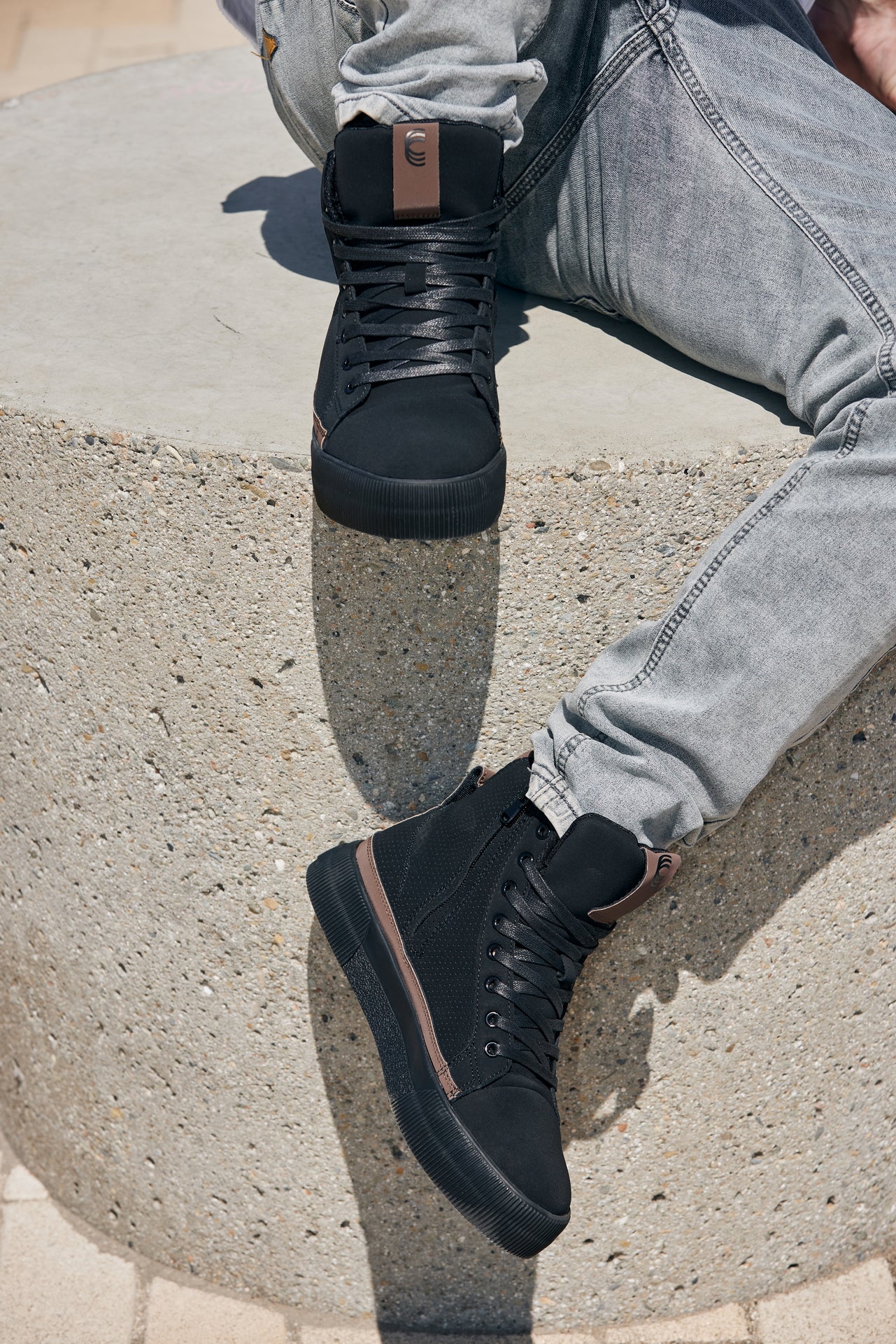 S3422 - 2.4 Inches Taller (Black/Coffee Brown) - Cap Toe High Top Zip-Up Sneaker Men's Boots