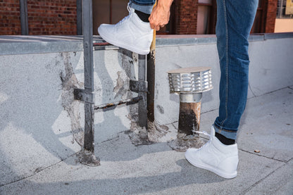 H71904 - 3.8 Inches Taller (White) - Men's Sneakers