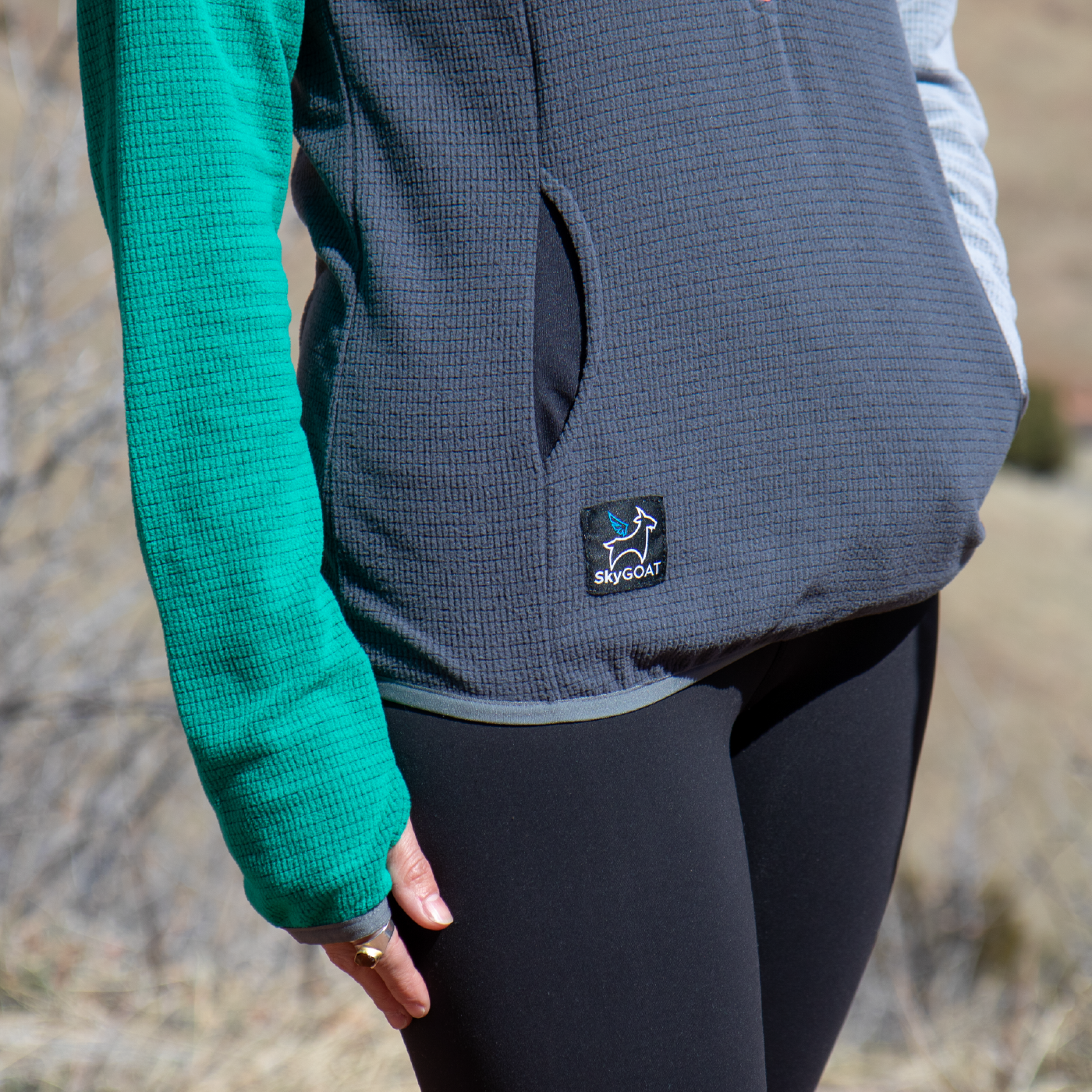 Women's CAMP Half-Zip Pullover Ultralight 115