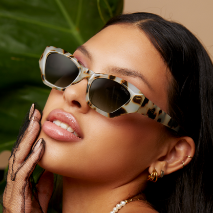 Cat Eye Sunglasses - Tortoise