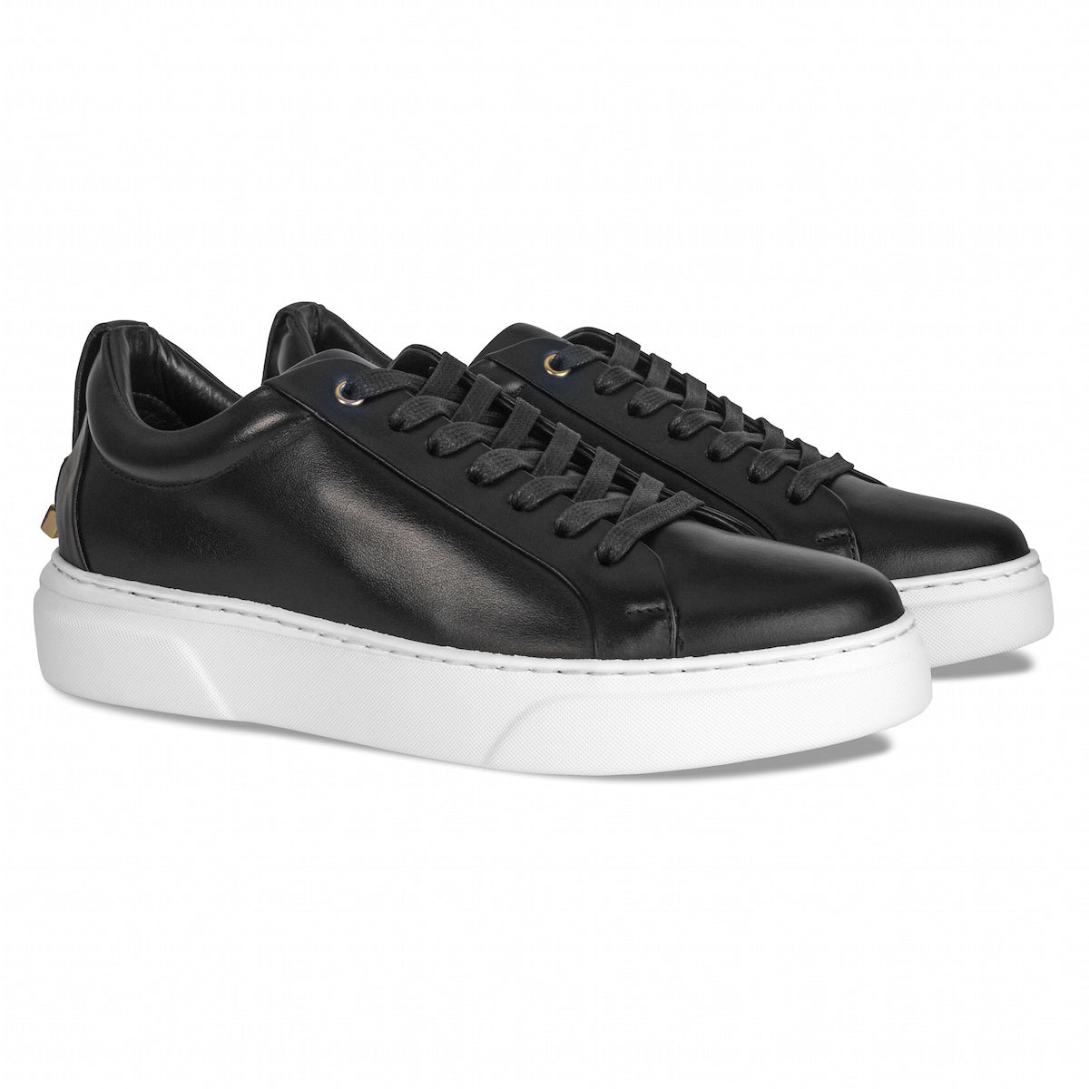 Women's Traviata - Black Sneakers