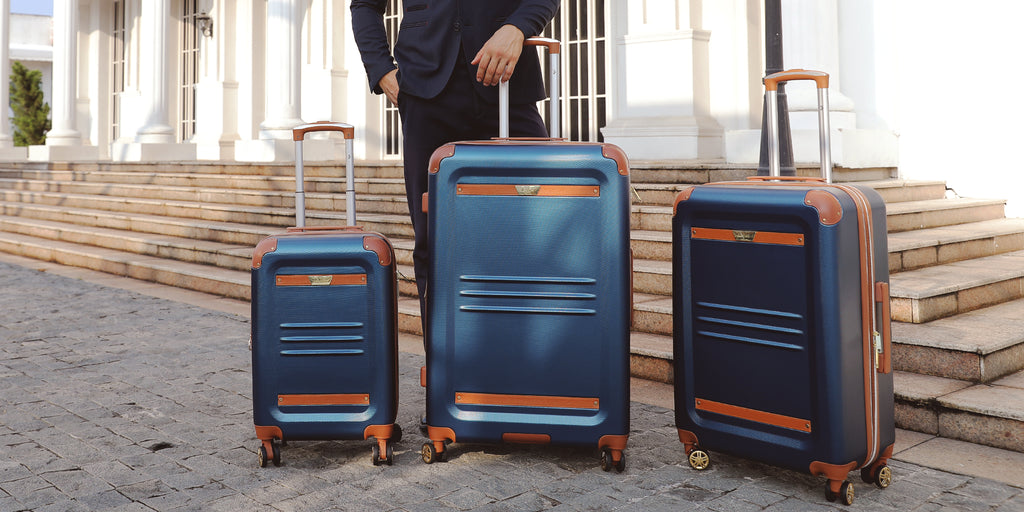 Vintage style blue luggage set 
