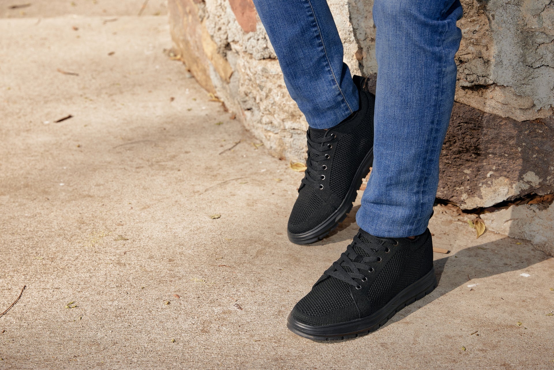 X2320 - 2.4 Inches Taller (Black/Black Sole) - Lace Up Casual Men's Sneakers