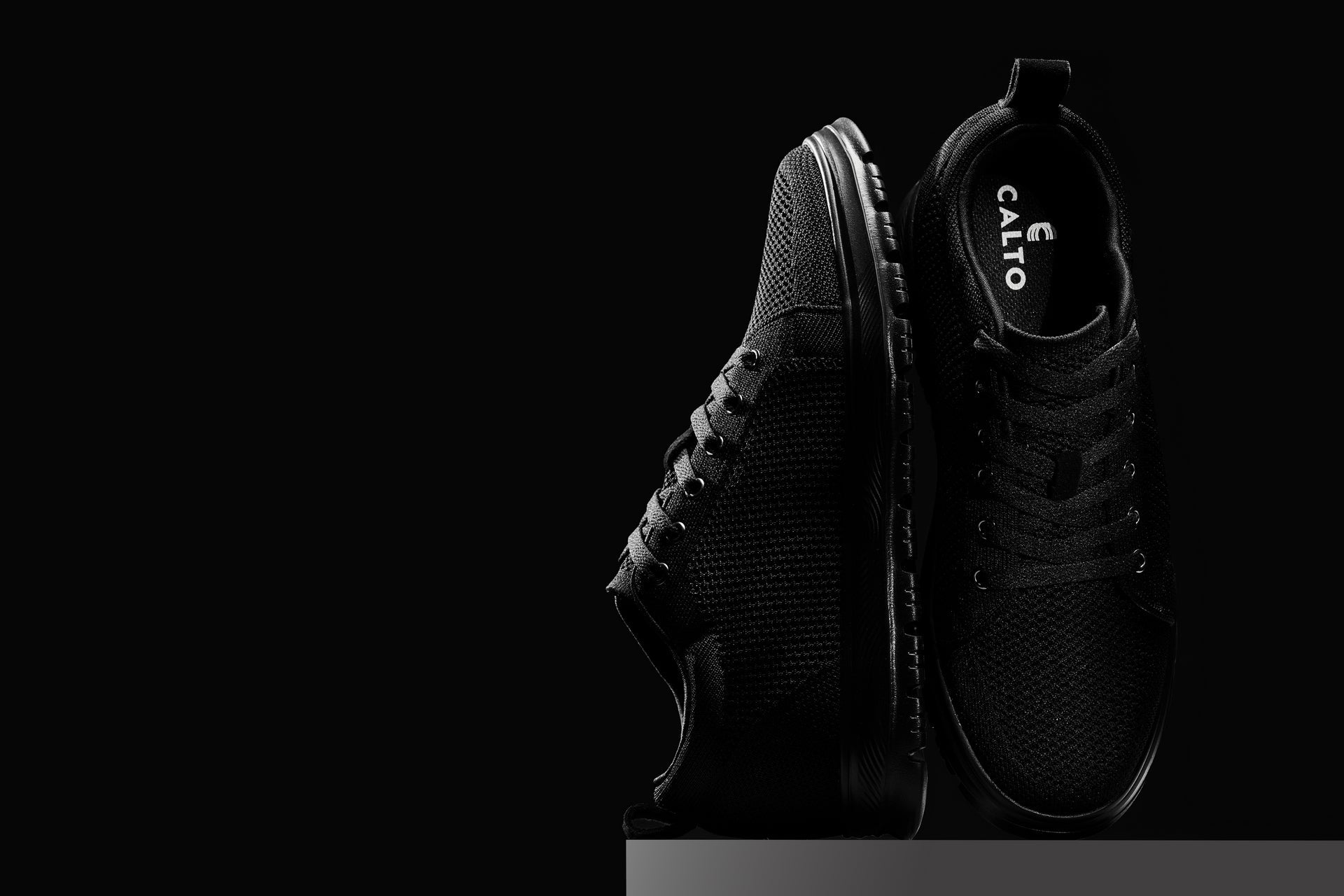 X2320 - 2.4 Inches Taller (Black/Black Sole) - Lace Up Casual Men's Sneakers