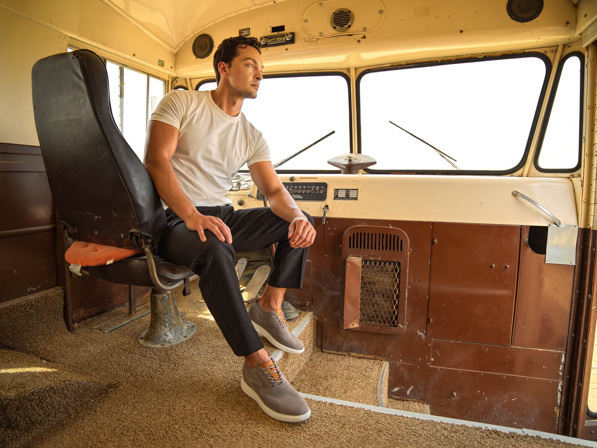 X2638 - 2.8 Inches Taller (Khaki/Brown) - Lace Up Casual Men's Walker Shoes