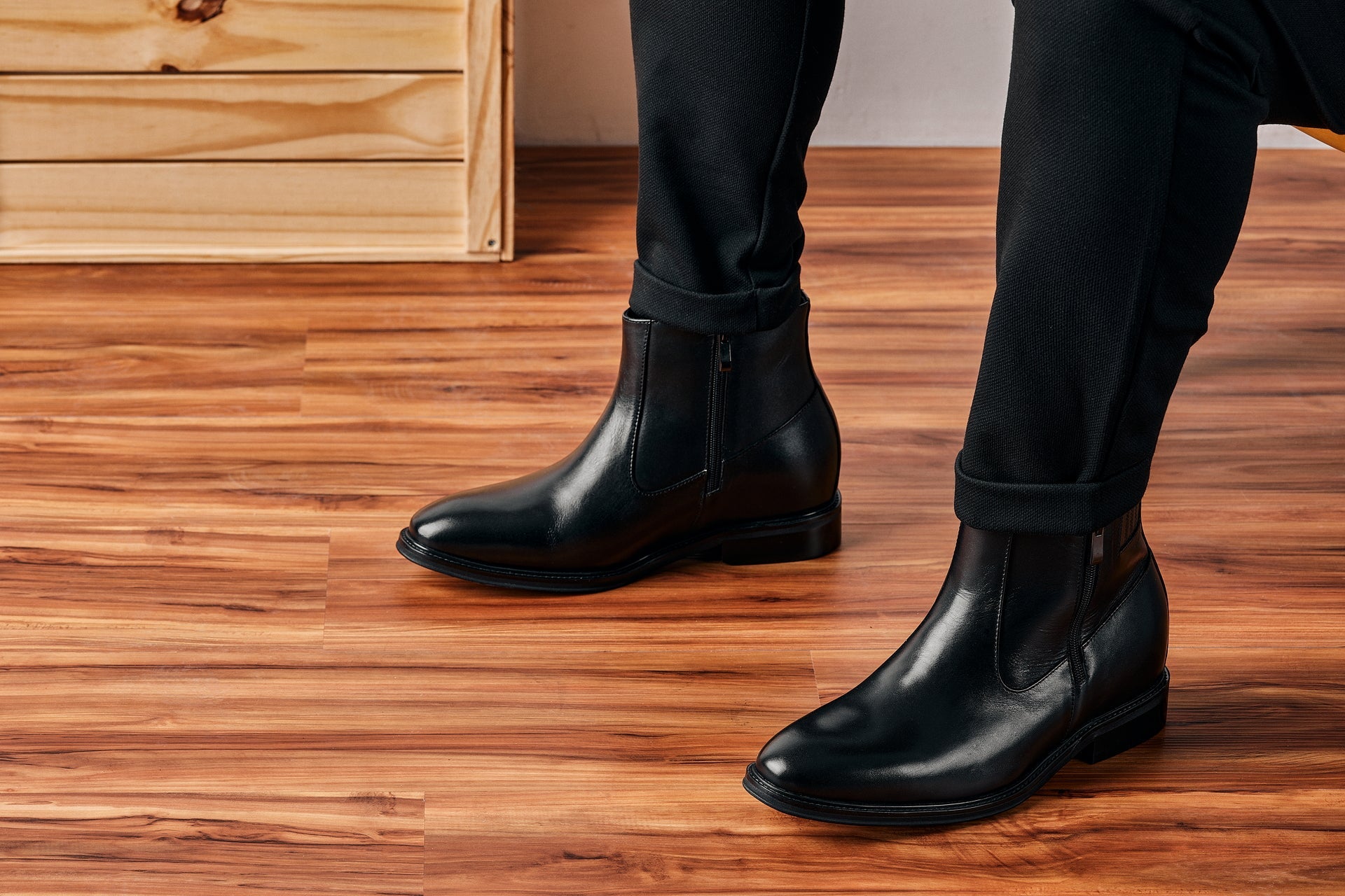 Y70621 - 2.8 Inches Taller (Black) - Lightweight Zipper Men's Boots