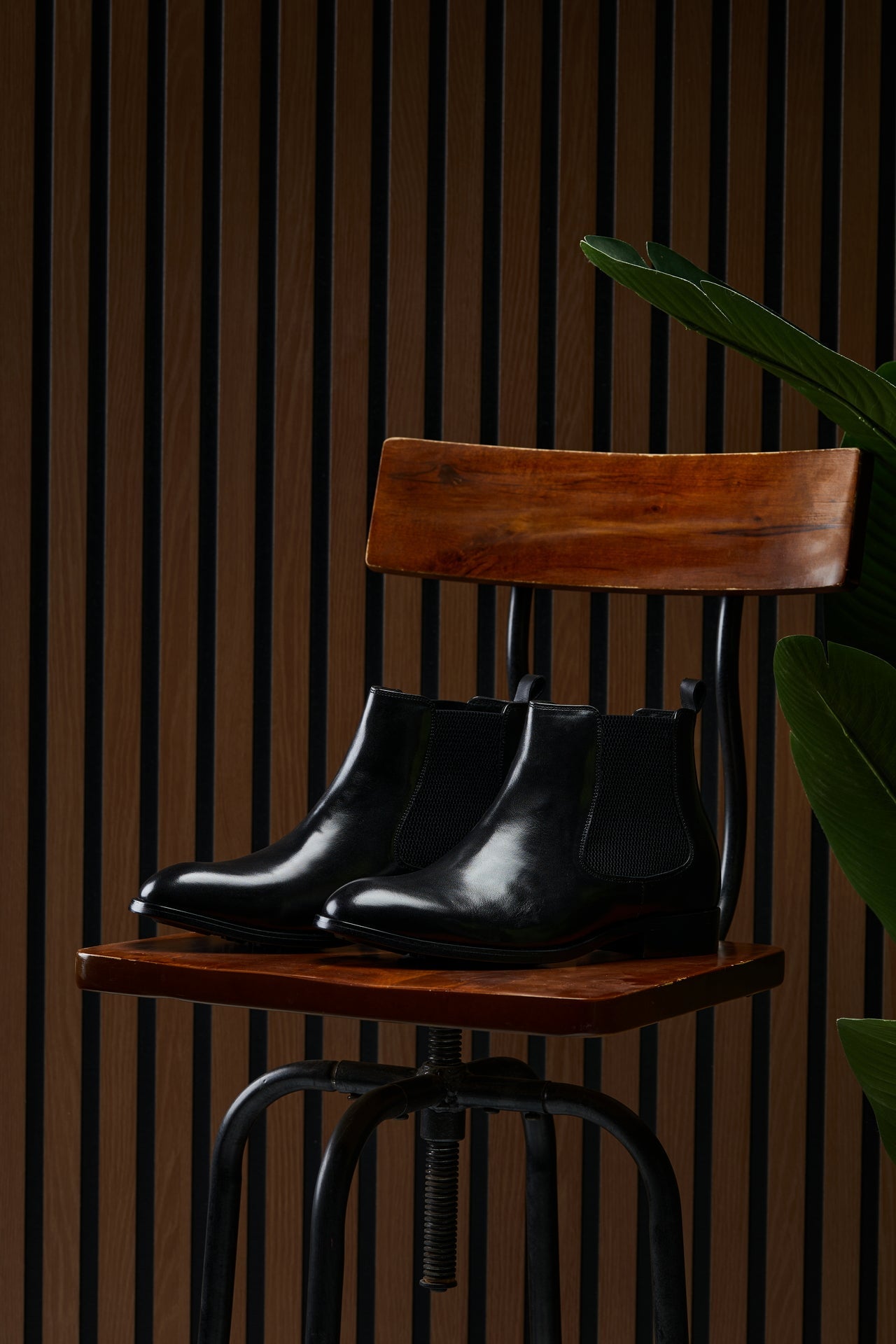 Y72230 - 2.8 Inches Taller (Black) - Chelsea Men's Boots