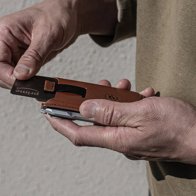 A10 Pull Pocket Adapter Wallet