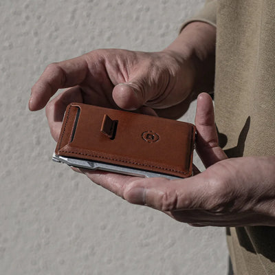 A10 Pull Pocket Adapter Wallet