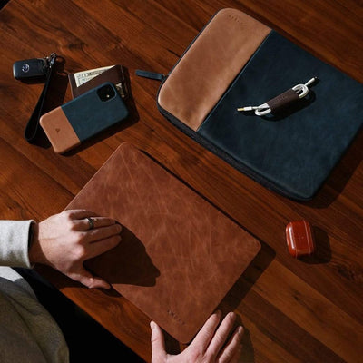 The Helm | Adventure Guide Macbook Air/Pro Cover