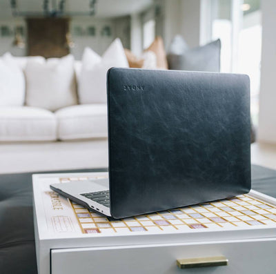 The Helm | Adventure Guide Macbook Air/Pro Cover