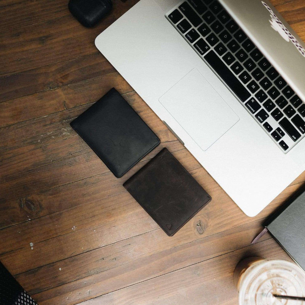 The Diplomat – Men's Slim RFID Bifold Wallet